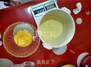 夹心肉松小蛋糕的做法步骤：1