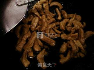 蚝油蒜薹炒里脊的做法步骤：5