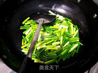 蚝油蒜薹炒里脊的做法步骤：6