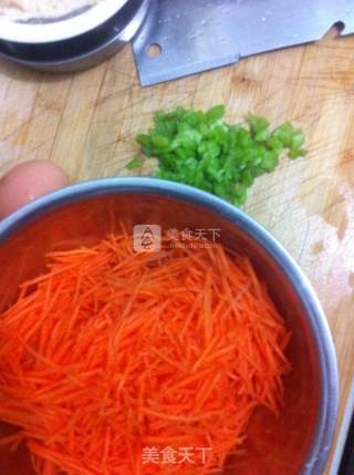 胡萝卜豆渣饼的做法步骤：4