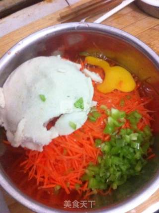 胡萝卜豆渣饼的做法步骤：5