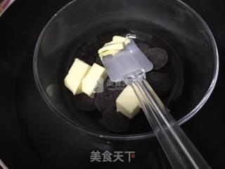 熔岩蛋糕的做法步骤：2