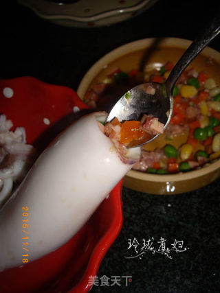 五彩酿鱿鱼的做法步骤：8