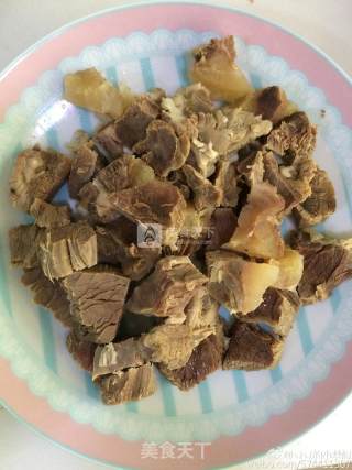 红烧牛肉炖萝卜的做法步骤：2
