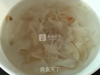 天麻炖鸡汤的做法步骤：2