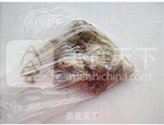 鲜爽到爆的凉拌八爪鱼的做法步骤：1