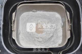 花环汉堡的做法步骤：1
