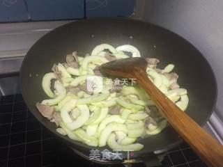 营养健康西葫芦胡萝卜炒肉的做法步骤：7