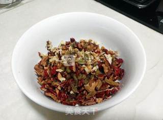 果仁大列巴面包的做法步骤：3