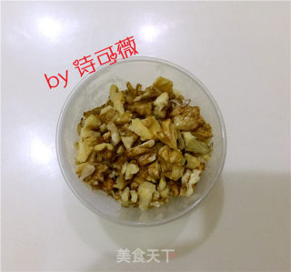 核桃炼乳饼干的做法步骤：2