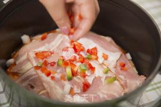 一厨作铸铁锅版培根火腿披萨的做法步骤：7