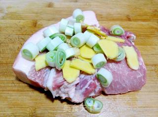 酸汤大肉水饺的做法步骤：3