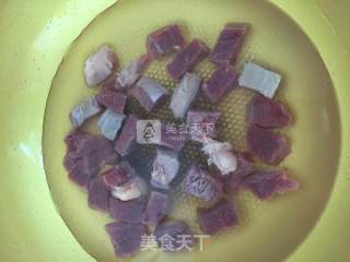 咖喱蔬菜牛肉饭的做法步骤：2