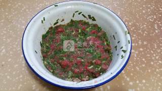 牛肉韭菜馄饨的做法步骤：2