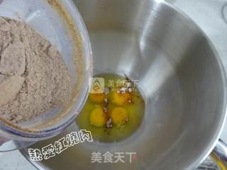 红糖蛋糕的做法步骤：7