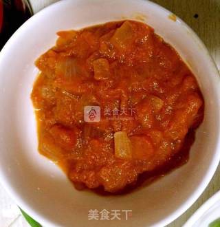 平底锅也可以做美味披萨——海鲜水果双拼披萨的做法步骤：3