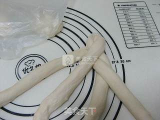 辫子面包的做法步骤：12