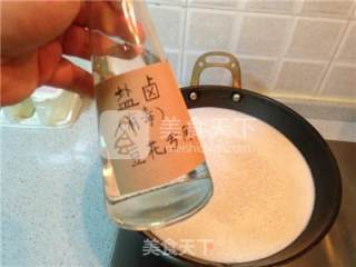 在家做豆花的新技能【豆花肉片】，香出一汪口水的做法步骤：4