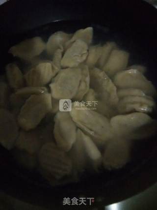芹菜牛肉水饺儿的做法步骤：4