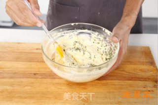 香葱酥脆面包条的做法步骤：8