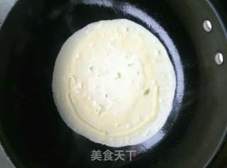 鸡蛋煎饼的做法步骤：2