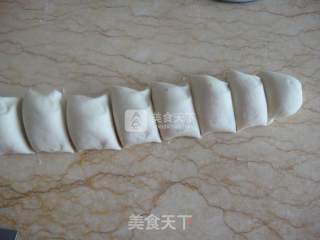 香肠馒头的做法步骤：5