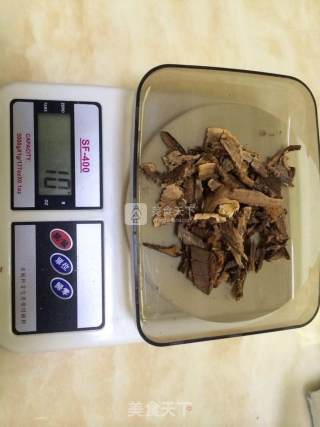 灵芝瘦肉汤的做法步骤：1