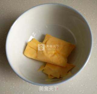 松仁玉米的做法步骤：1