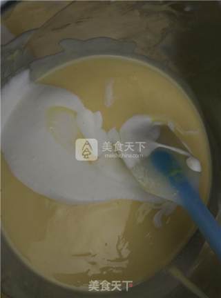 酸奶慕斯蛋糕的做法步骤：5