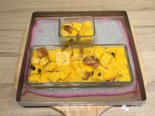 自创甜品——南瓜牛奶面包布丁的做法步骤：10