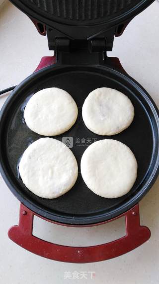 洋葱猪肉馅饼的做法步骤：10