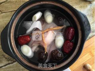 党参栗子鸡汤的做法步骤：5