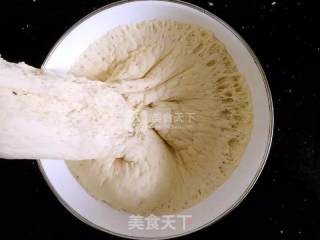 蝴蝶花卷的做法步骤：2