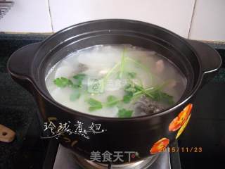 鲫鱼萝卜汤的做法步骤：7