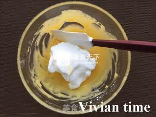马斯卡波尼戚风蛋糕的做法步骤：8