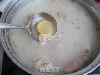 猪蹄菌菇浓汤火锅的做法步骤：9