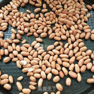 芝麻花生糖的做法步骤：1