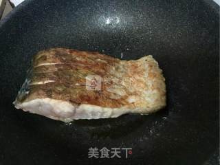 剁椒蒸鱼腩的做法步骤：2
