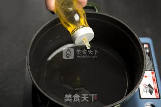葱油饼一厨作铸铁锅版的做法步骤：9
