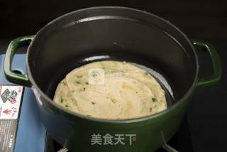 葱油饼一厨作铸铁锅版的做法步骤：10
