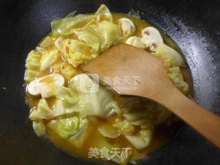 咖喱蘑菇圆白菜的做法步骤：7