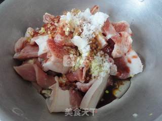 粉蒸肉的做法步骤：3