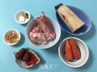 营养大骨汤的做法步骤：1