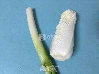 爽口白菜丝的做法步骤：1