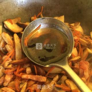 豆干小炒的做法步骤：8