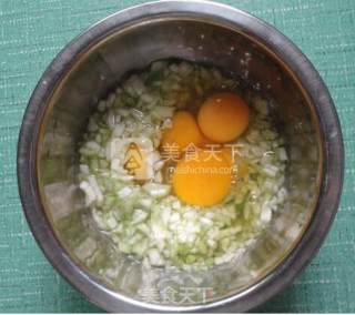 沂蒙山土鸡蛋丝瓜布丁的做法步骤：1