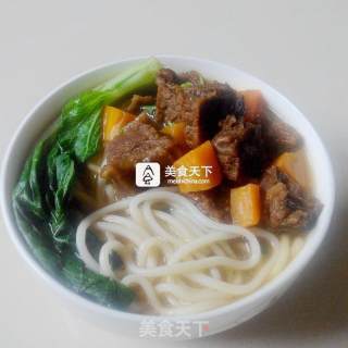 红烧牛腩面的做法步骤：9