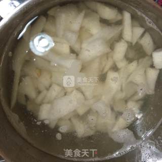 冰糖雪梨的做法步骤：3