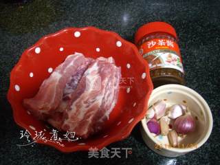 烤排骨的做法步骤：1