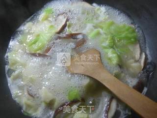 浓汤宝香菇圆白菜面疙瘩的做法步骤：6